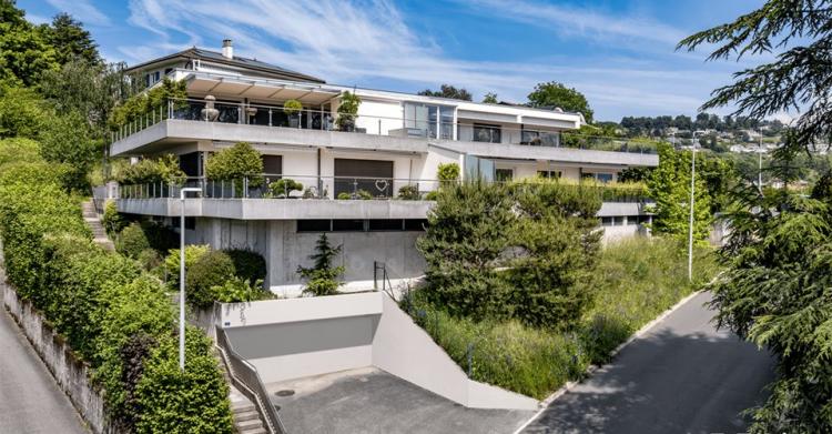 Maison jumelée 9 pièces