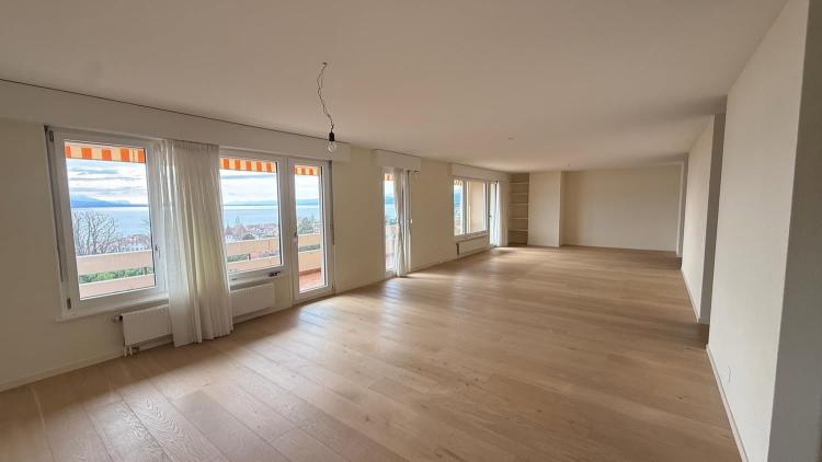 Prächtige 6-Zimmer-Wohnung in Lutry renoviert