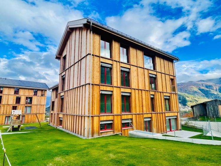 Erdgeschosswohnung mit 200m2 Umschwung (C20)