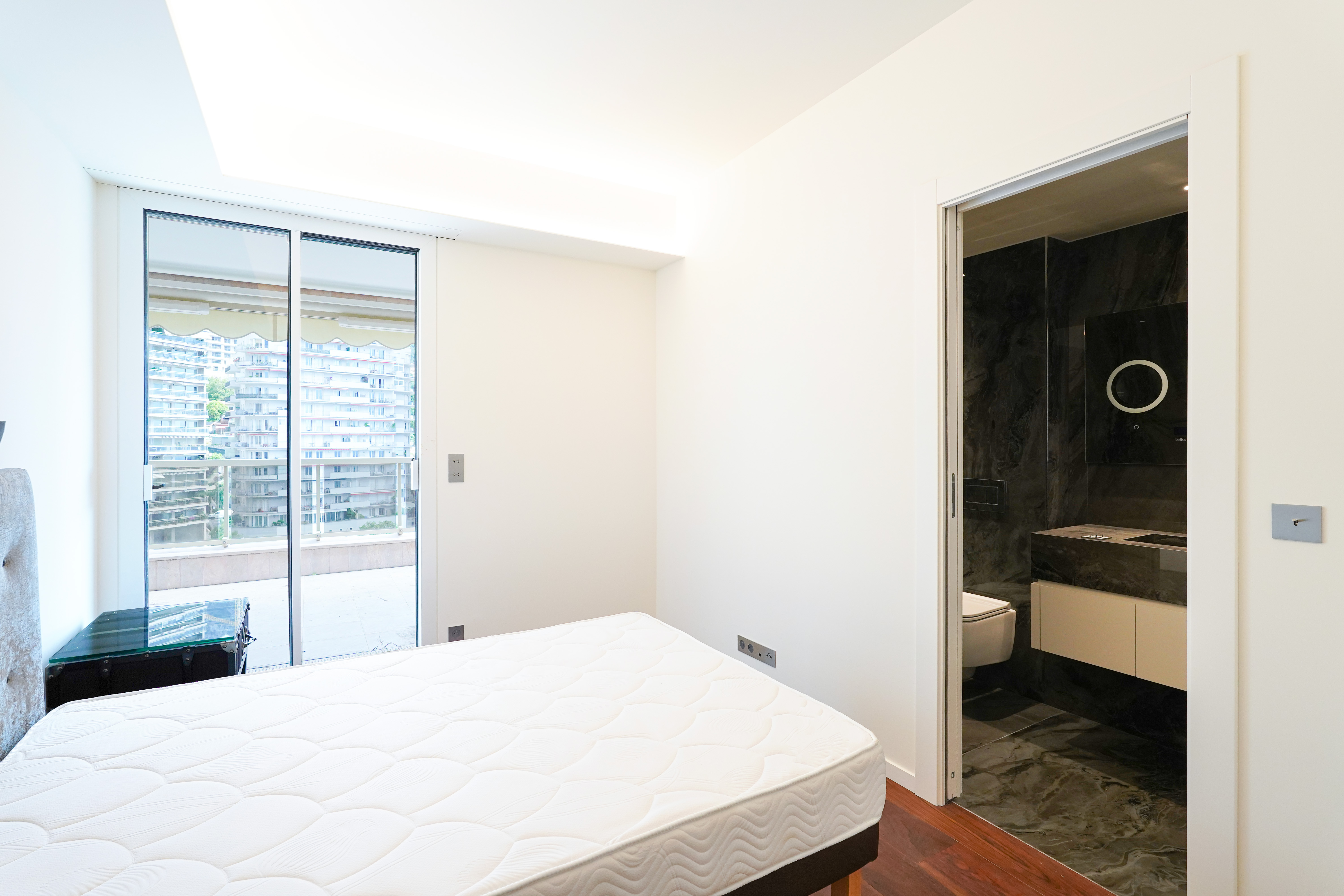 OMWwd_chambre-2-villa-annonciade-barnes-valeri-agency-monaco-1779292079.jpg
