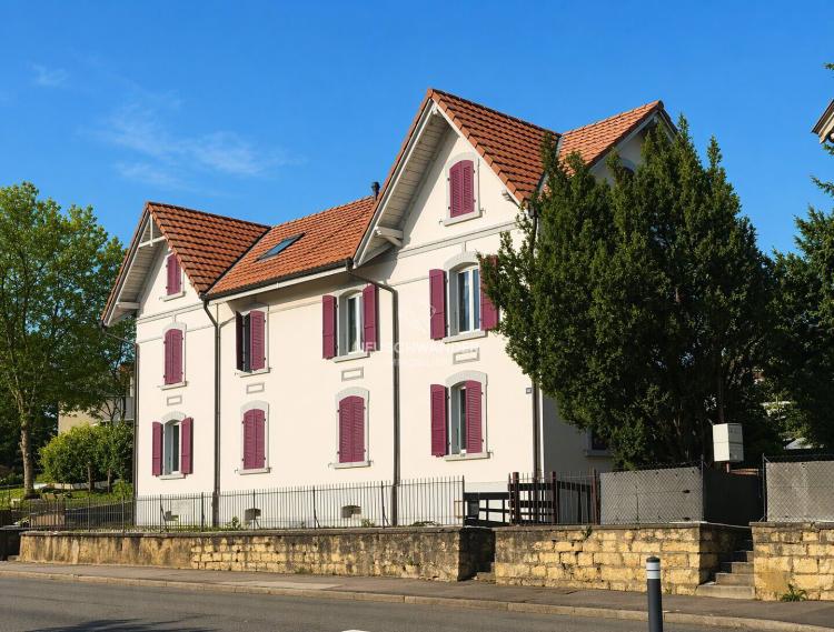 À louer à Delémont grand appartement de 6.5 pièces