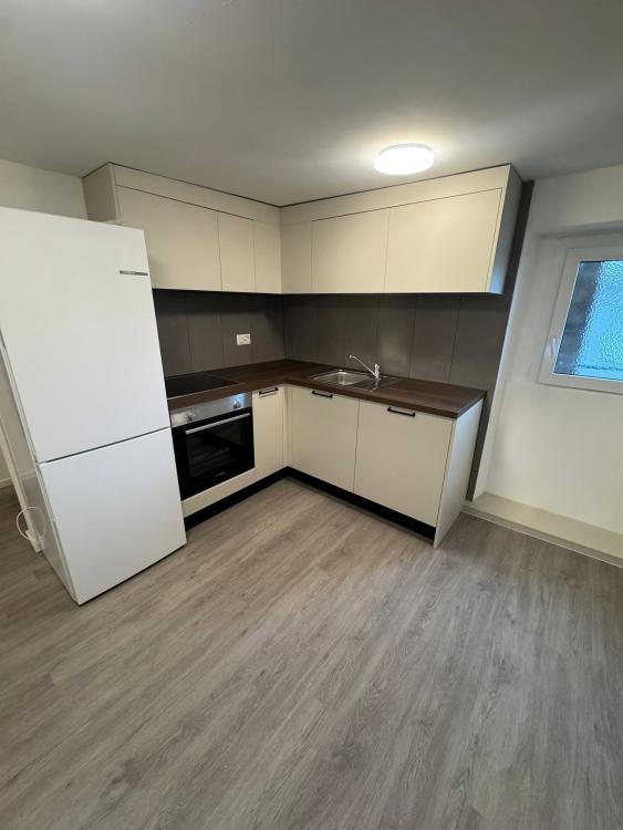 Charmanter Duplex mit 4 Zimmern und sichtbaren Balken in Bex