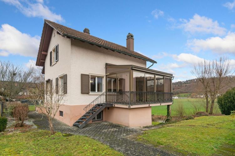 Schönes Einfamilienhaus mit 4.5 Zimmern in Courtemaîche