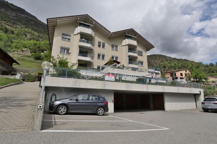 Appartement de 2,5 pièces au rez-de-chaussée avec un agréable coin salon