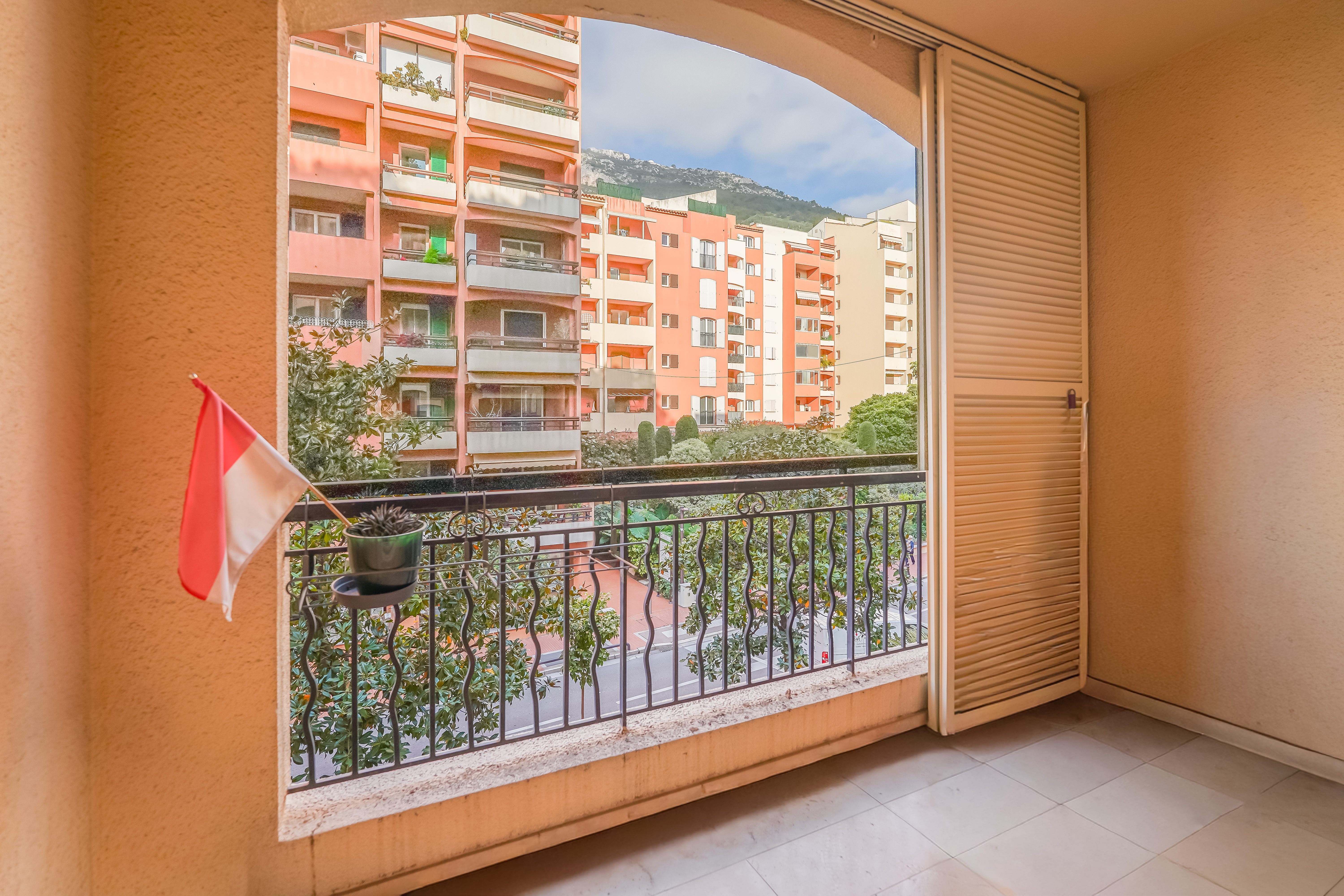 pGzTt_terrasse-barnes-valeri-agency-monaco-1775828903.jpg
