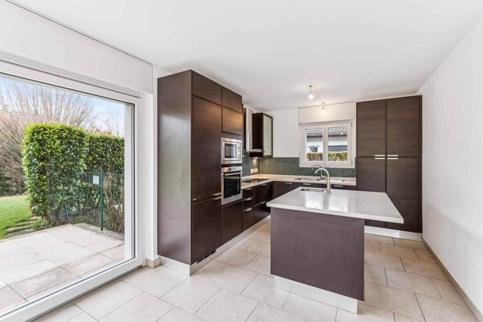 EXCLUSIVITE - Agréable villa jumelle à deux pas de l'école