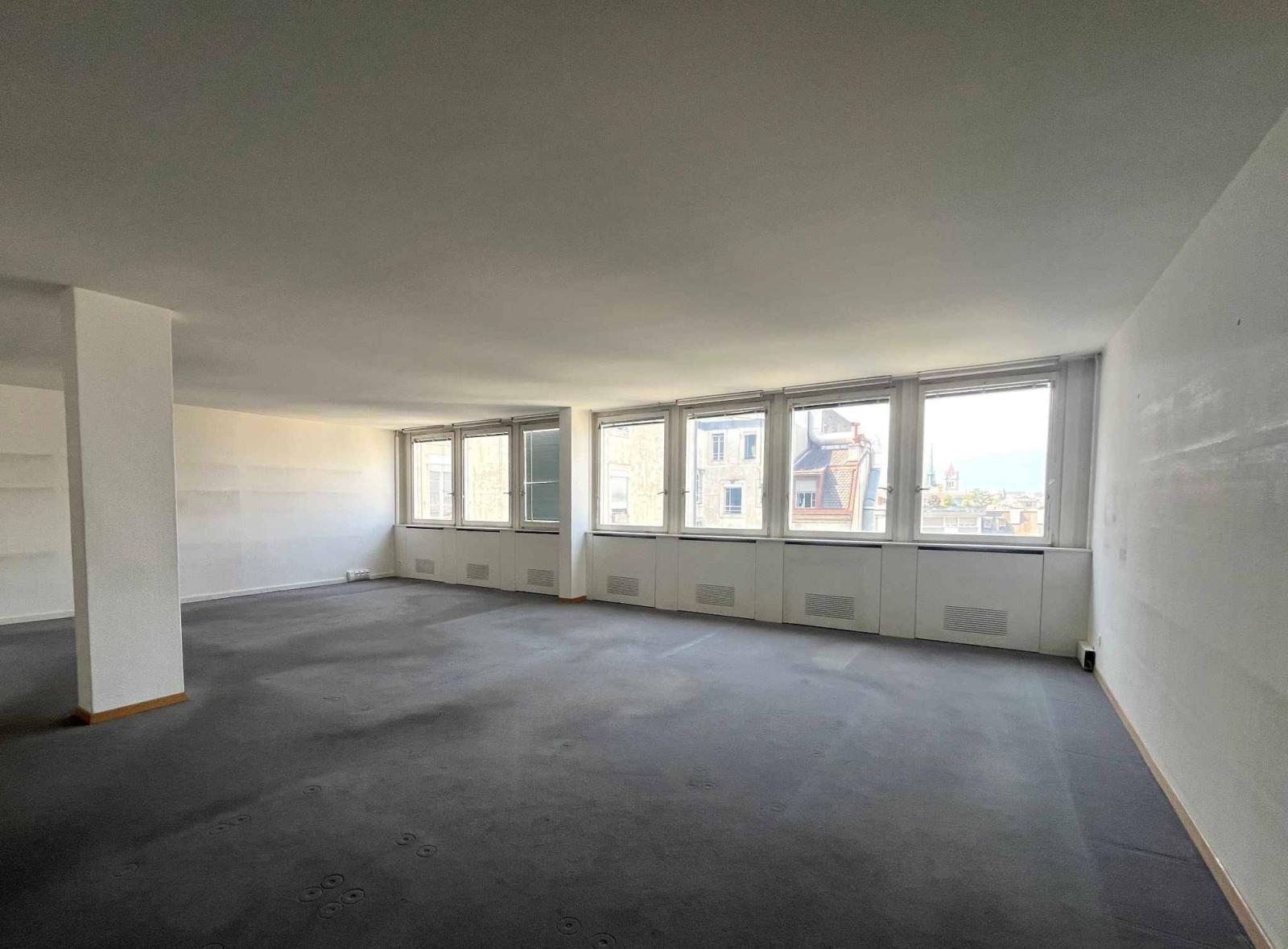 Bureaux 367m2 - Centre-Ville - courte durée