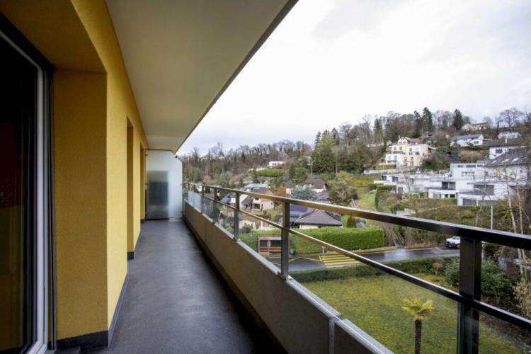 Joli logement entièrement rénové de 2.5 pièces