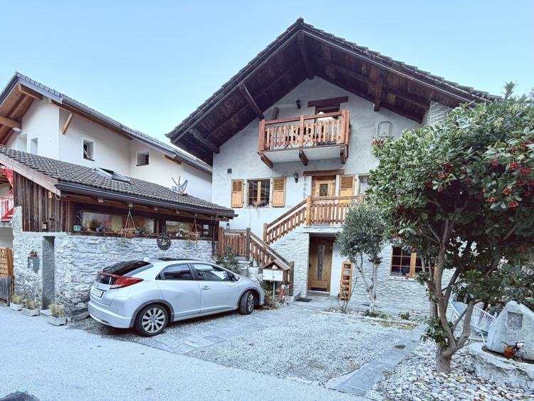 House for sale, centre du village (Chalais, Switzerland)