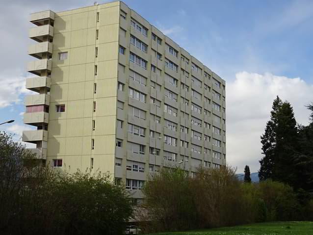 MEYRIN - quatre pièces avec balcon