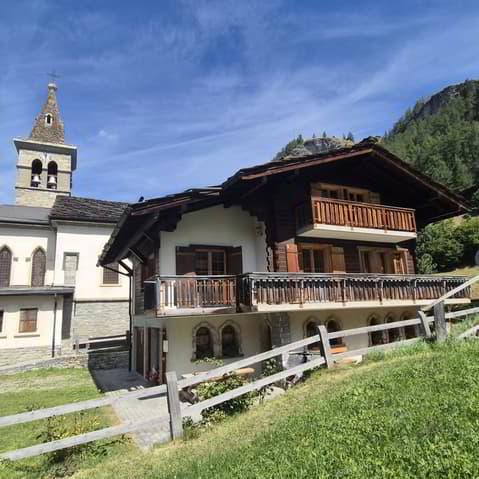 Chalet composé de deux appartements - 160 m2 - Les Haudères