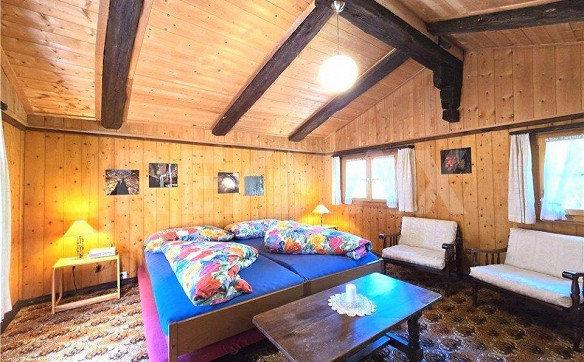 Traditionelles Walliser-Chalet mit Charme im Grünen versteckt