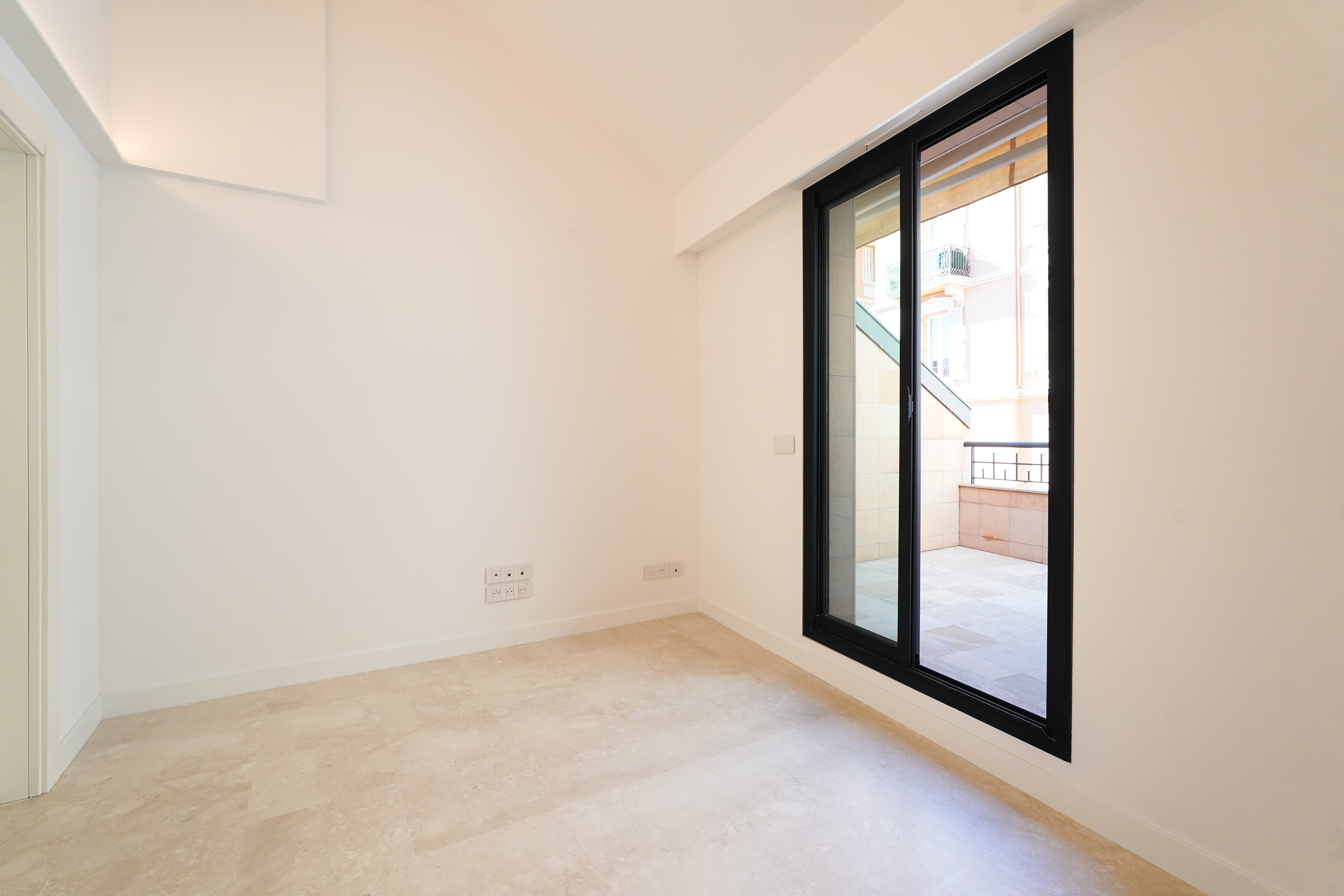qJjUb_chambre-2-1741959940.jpg