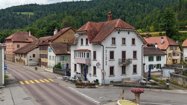 House for sale, Rue du Milieu 4 (Val-de-Travers, Switzerland)