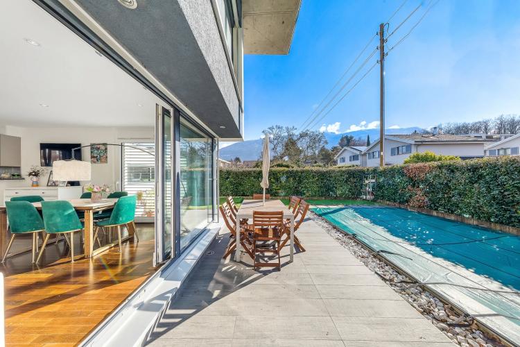 Maison semi-individuelle de 5.5 pièces dans un quartier paisible