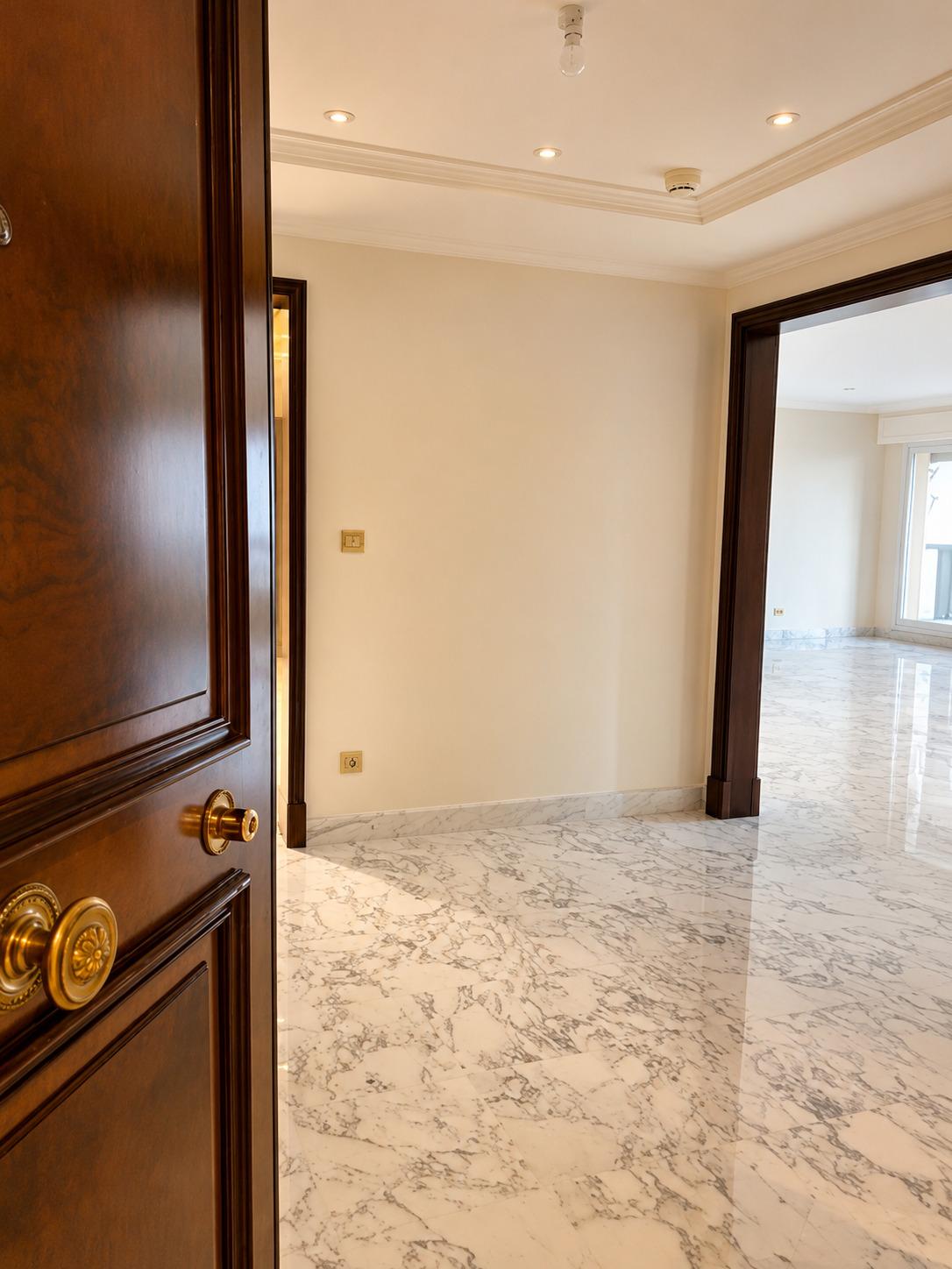 Résidence du Métropole – Élégant appartement de prestige de 4 chambres au cœur du Carré d’Or