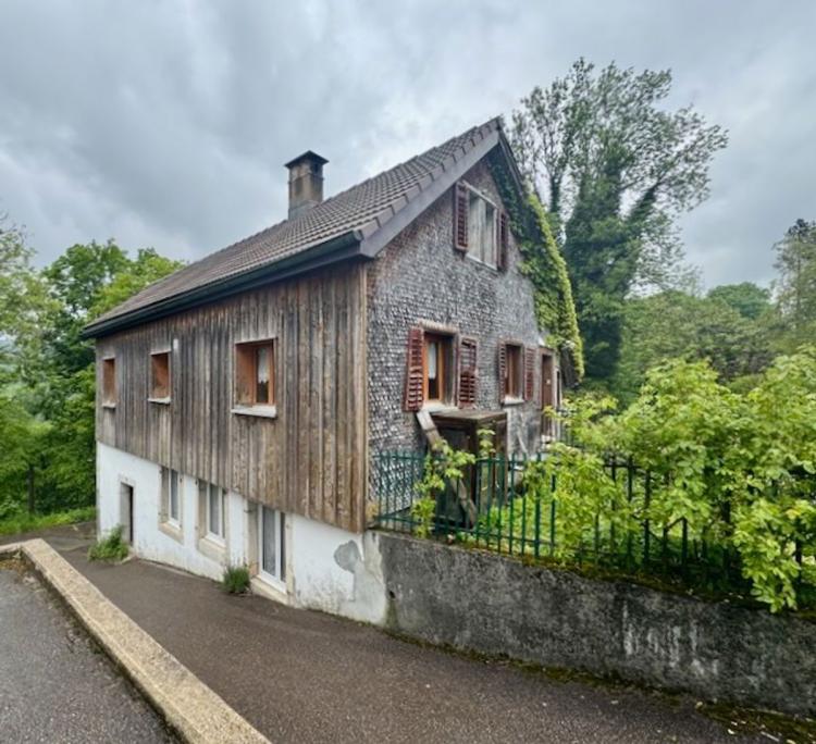 House for sale in Les Brenets, Switzerland