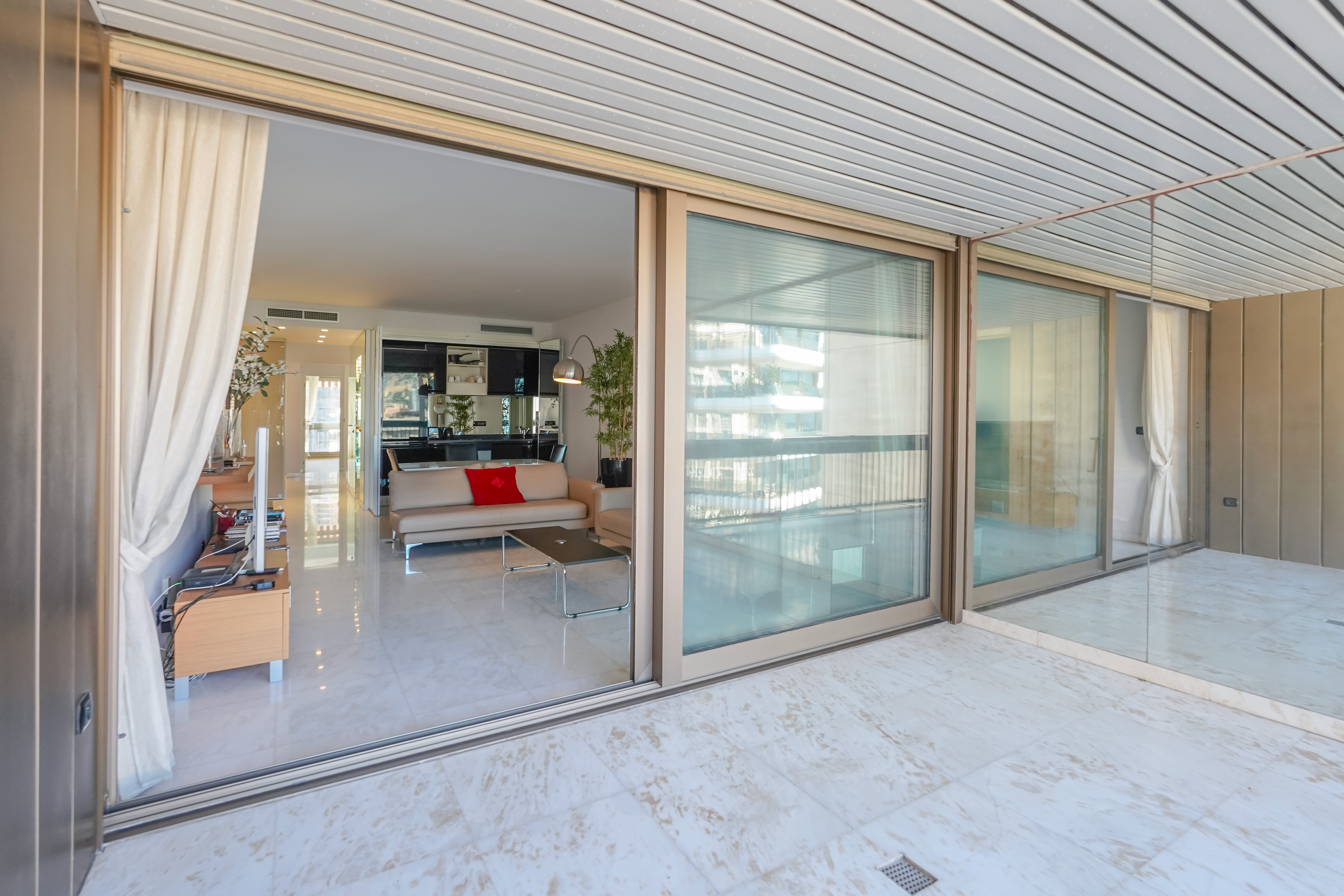 Rm1gJ_loggia-bis-park-palace-barnes-valeri-agency-monaco-1763484912.jpg