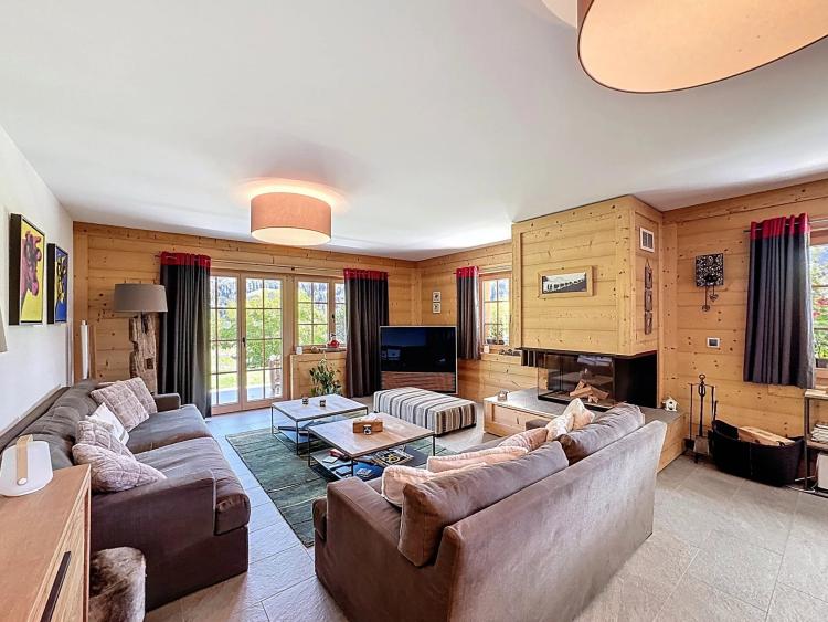 Magnifique appartement de 4,5 pièces avec grande terrasse à Château-d’Oex