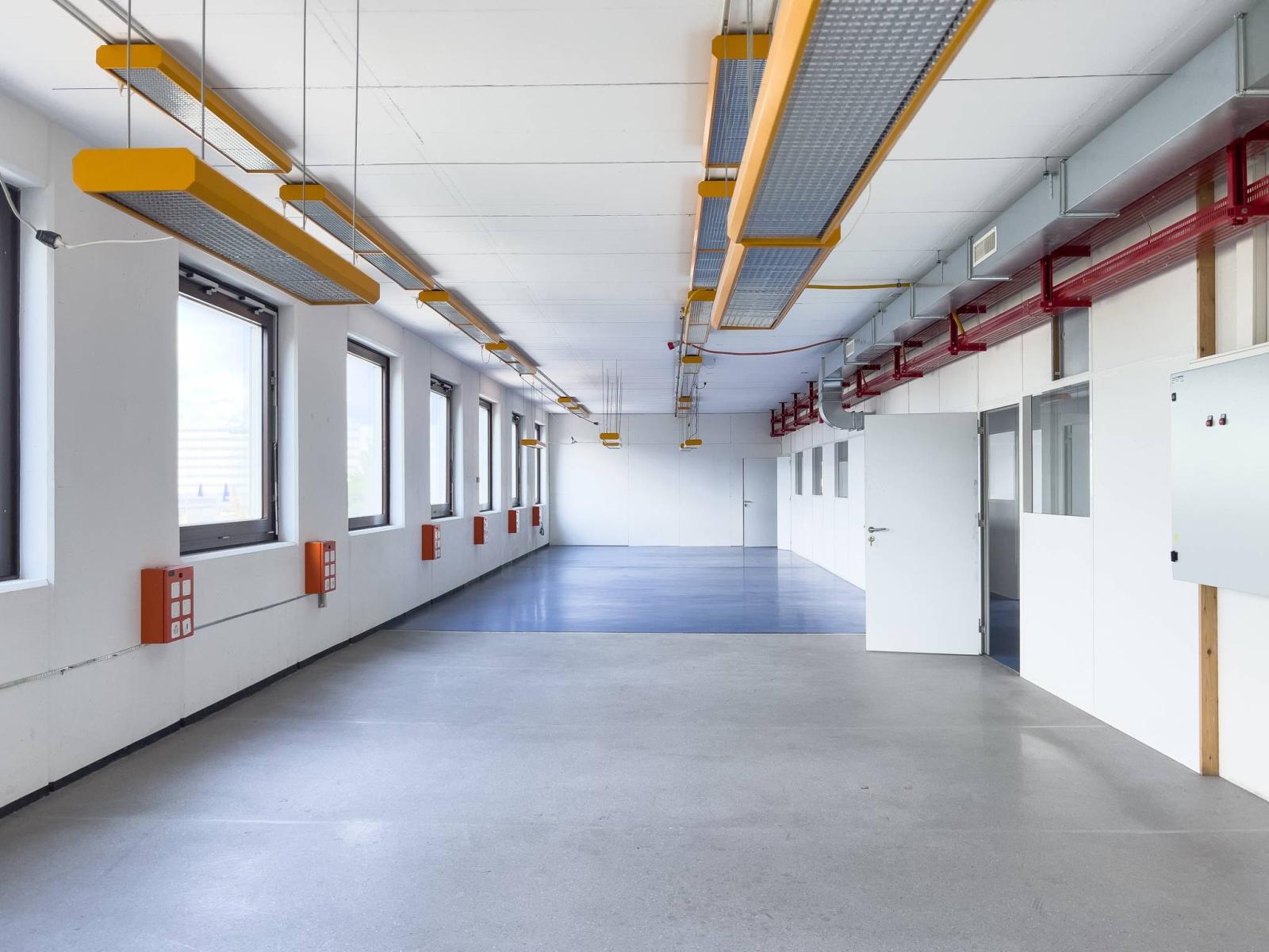 Laboratoire, production, atelier de 420 m2 à louer à Satigny