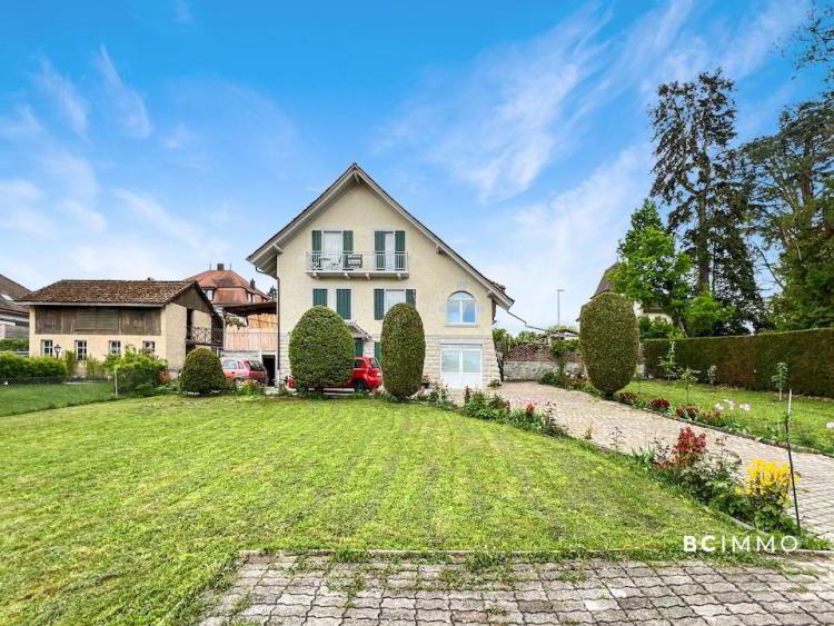 Grande maison individuelle de deux appartements au centre de Payerne