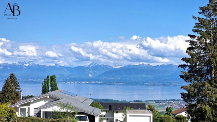 House for sale in Arzier-Le Muids, Switzerland