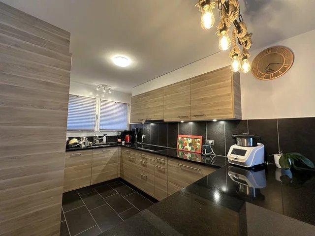 5.5-room duplex "F" semi-detached villa