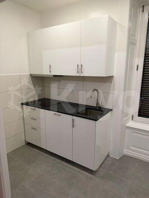 SUPERBE APPARTEMENT RENOVE 5 PIECES 134 M2 AVEC CACHET
