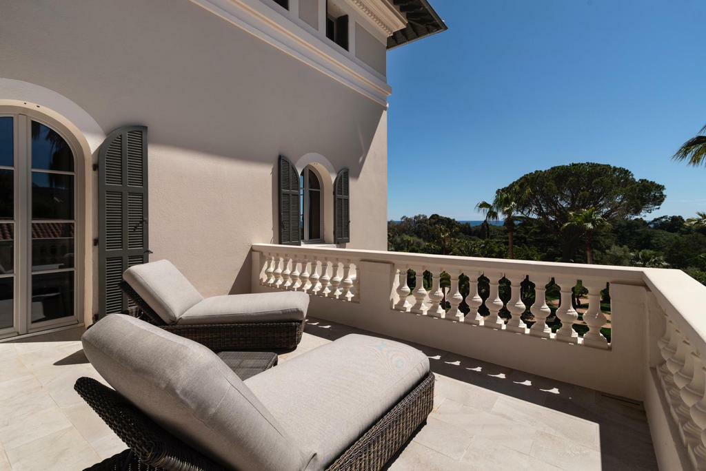 VILLA "THE ELEVEN"