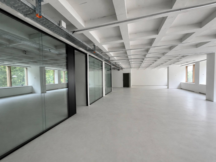 BUREAUX MODERNES IDÉALEMENT SITUÉS – ENTRE GARE CORNAVIN ET LAC