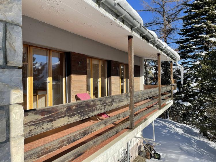 Écrin de prestige avec vue imprenable à Montana-Village