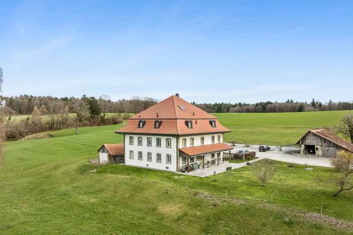 Maison de Maître comprenant 2 appartements et des chambres d'hôtes