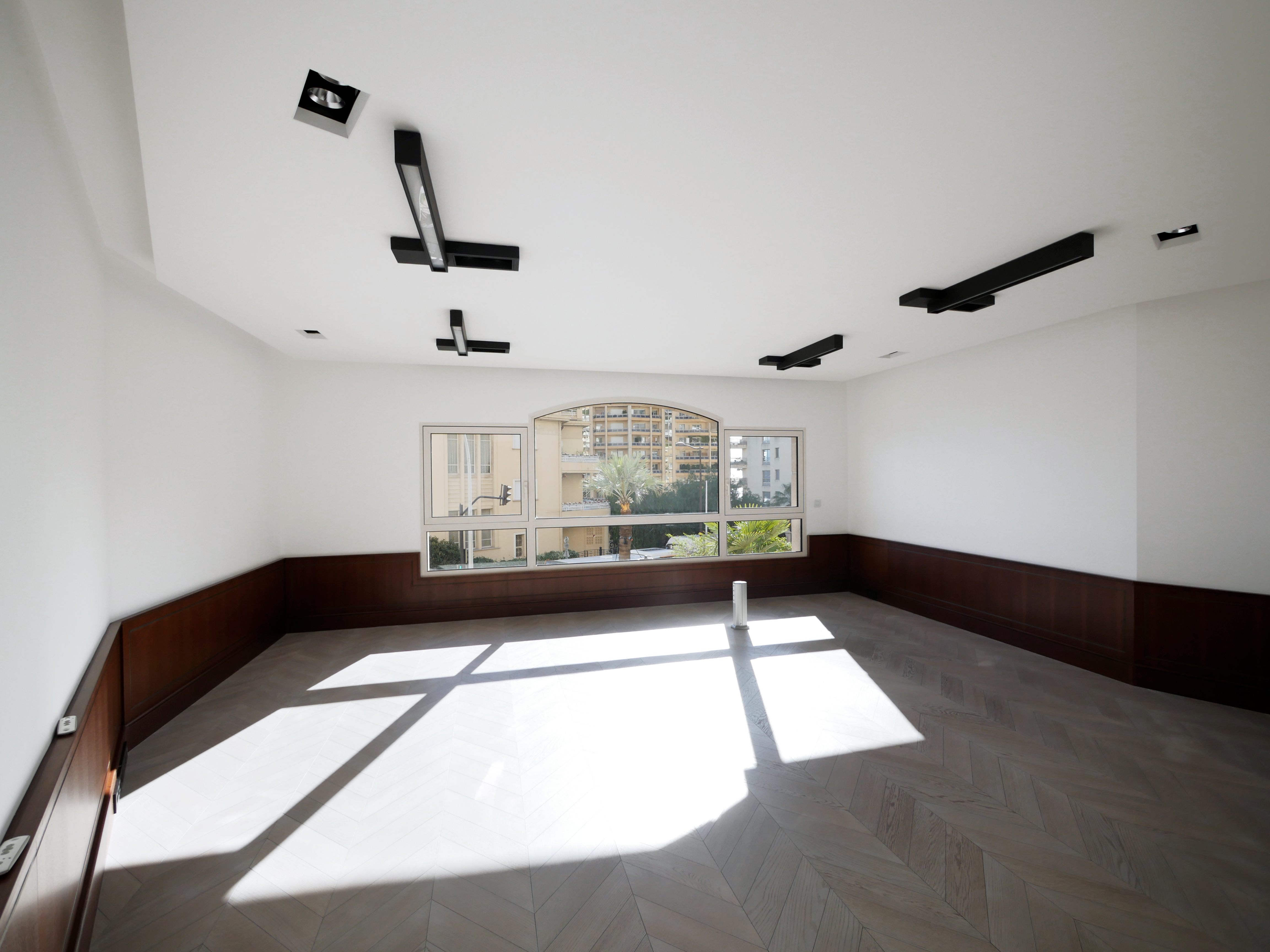 sI9Ug_bureau-2-1612282667.jpg