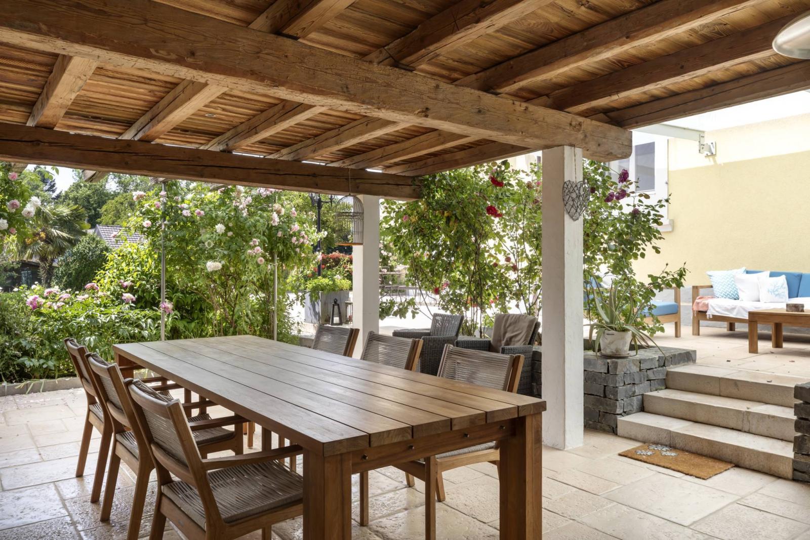 Superbe maison villageoise de 3 logements avec terrasse et jardin