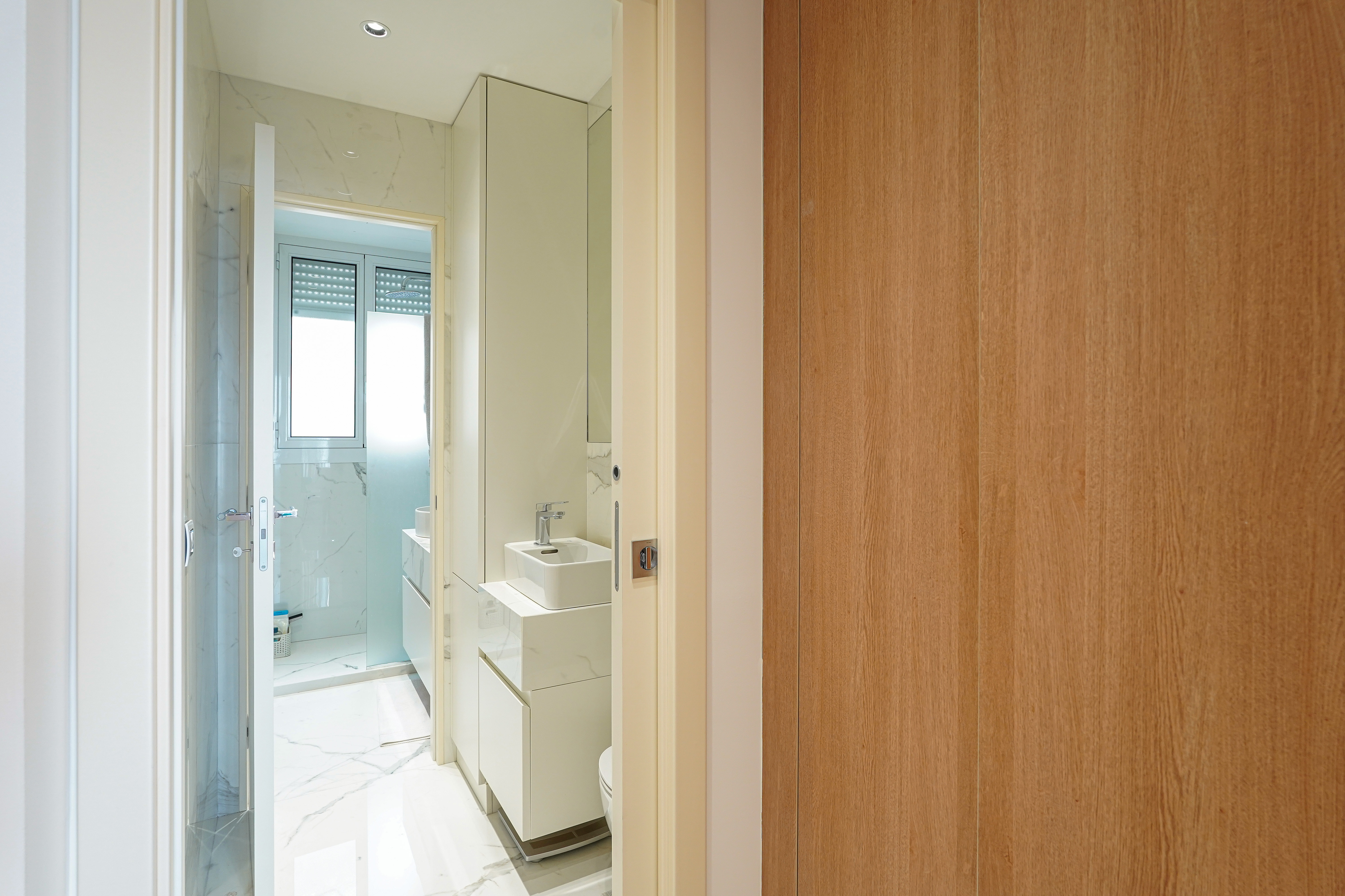 SmXlY_couloir-sdd-bermuda-jardin-exotique-barnes-monaco-1755784583.jpg