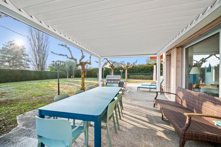 House for sale in Jouxtens-Mézery, Switzerland