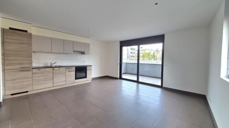 Appartement moderne de 3 pièces avec balcon