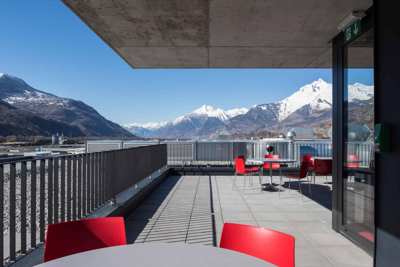 EXCLUSIF : Bureaux PLUG & PLAY de 1'385 m2 à louer à SION
