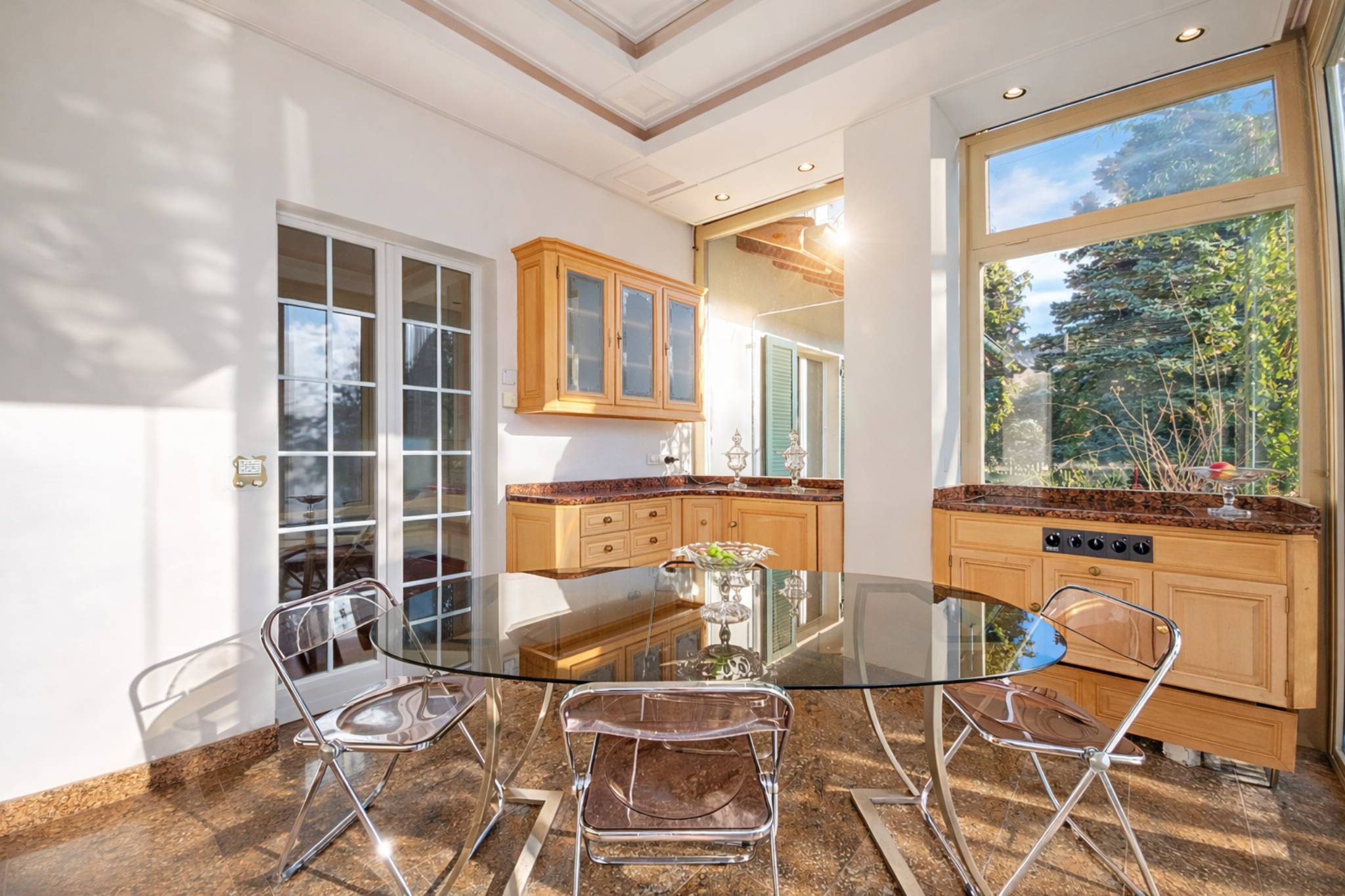 svHRw_kaban-bien-6422345.png