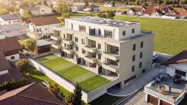 ERSTVERMIETUNG - 2.5-Zimmerwohnung im Eigentumsstandard