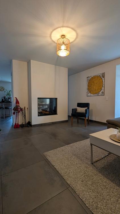 Prachtiges Duplex mit 5.5 Zimmern und Kamin in Val-de-Ruz
