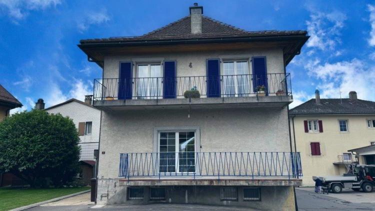 Appartement entièrement rénové au centre de Gimel
