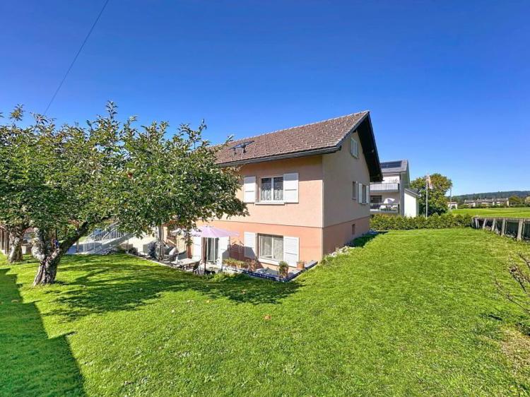 House for sale in Palézieux, Switzerland