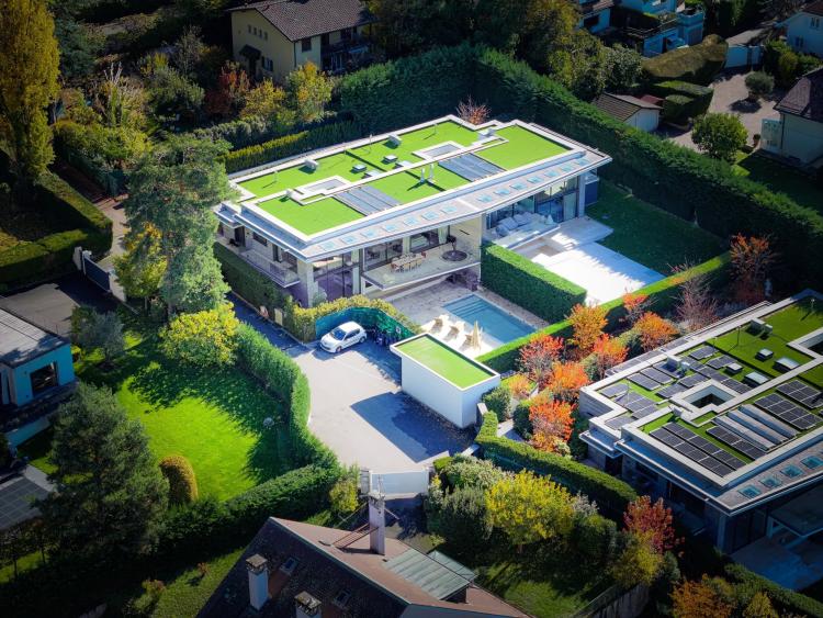 Villa contemporaine d’exception – Accès privé au lac