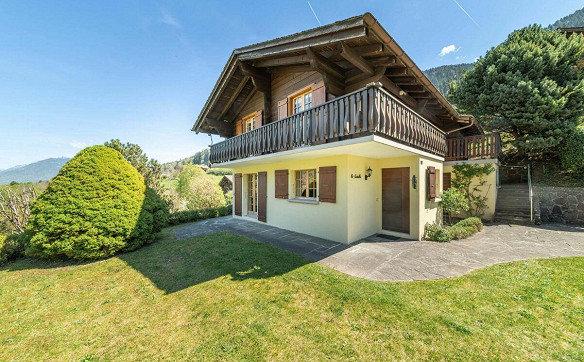 4.5 Zimmer Ferien- oder Wohnhaus