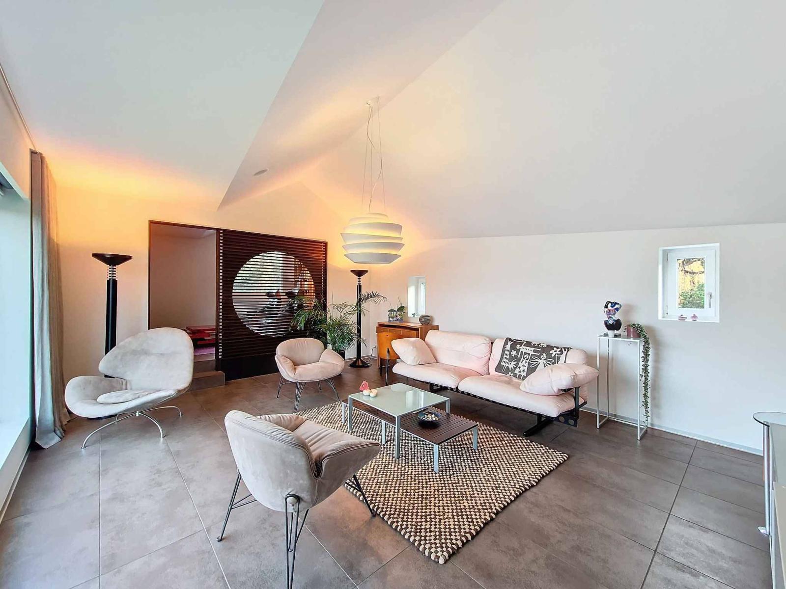 Villa unique dans un quartier résidentiel !