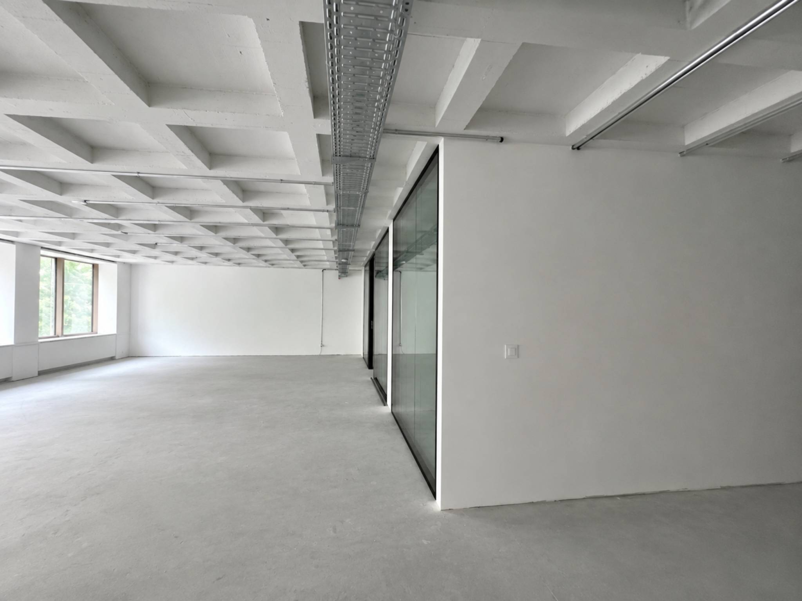 BUREAUX MODERNES IDÉALEMENT SITUÉS – ENTRE GARE CORNAVIN ET LAC