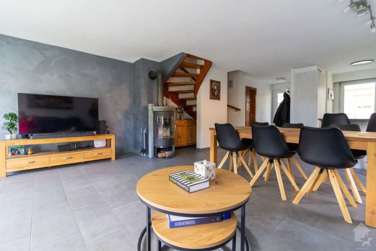Jolie maison mitoyenne de 5.5 pièces