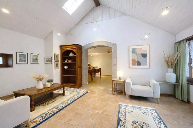 Charmant appartement de 4,5 pièces en duplex au rez avec terrasse