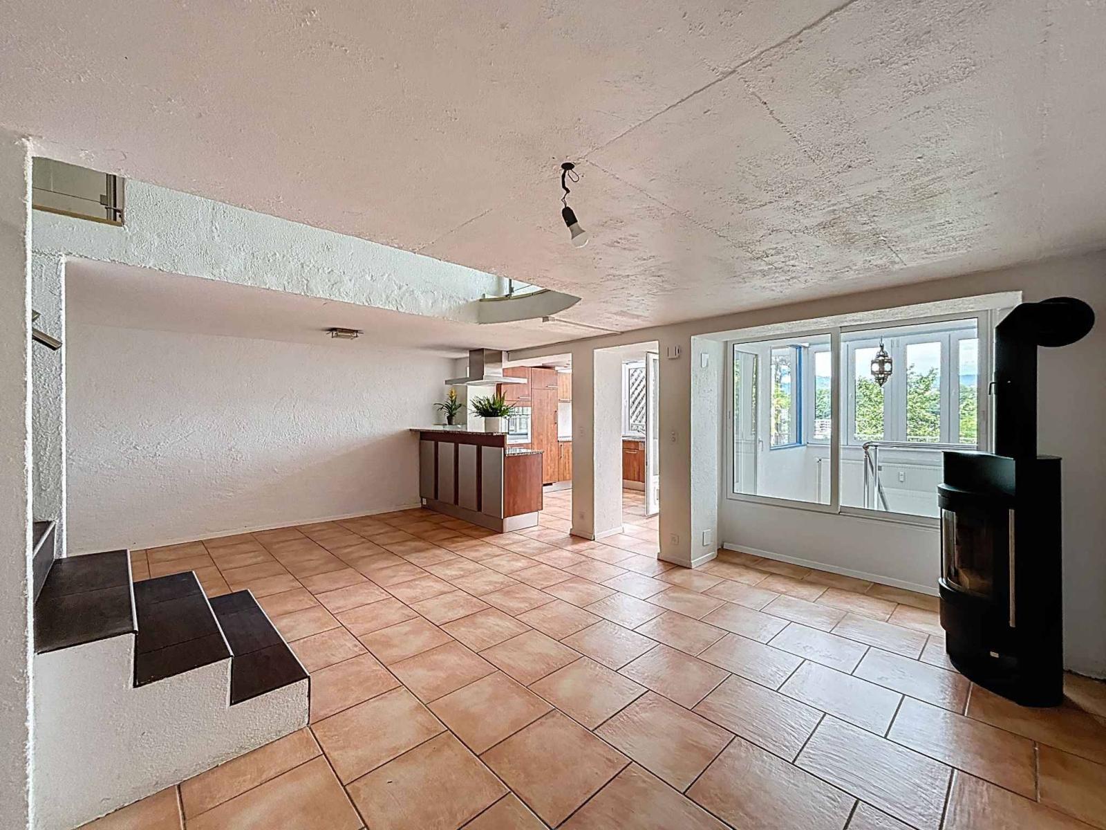 Triplex de 3.5 pièces avec terrasses et studio indépendant